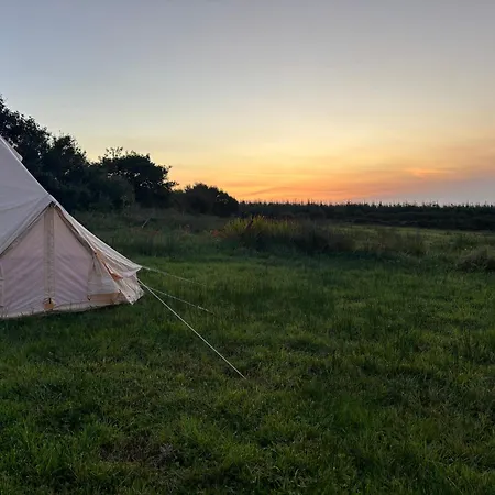 Little Reds Seaview 펜션 리스카노