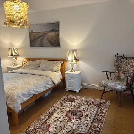 Little Reds Seaview *